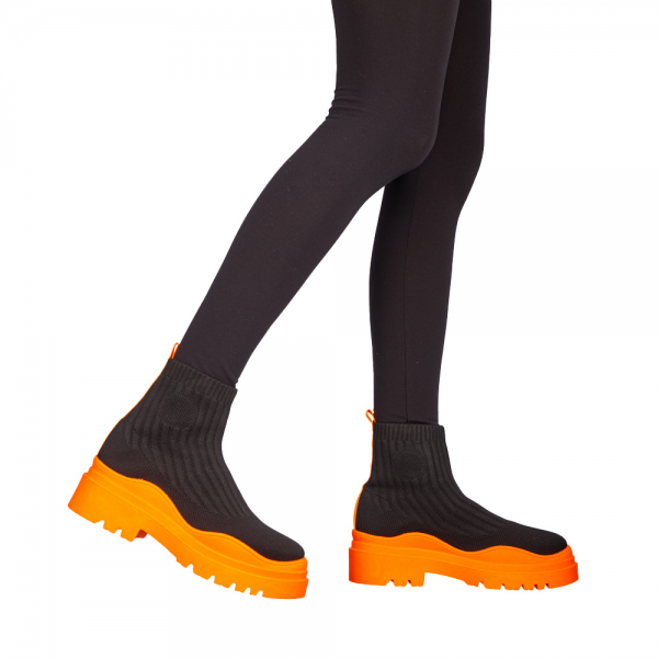 Γυναικεία αθλητικά παπούτσια Triza μαύρα με πορτοκαλί - Kalapod.gr